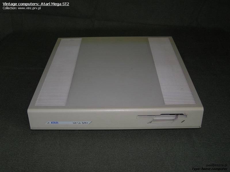 Atari Mega ST2 - 01.jpg